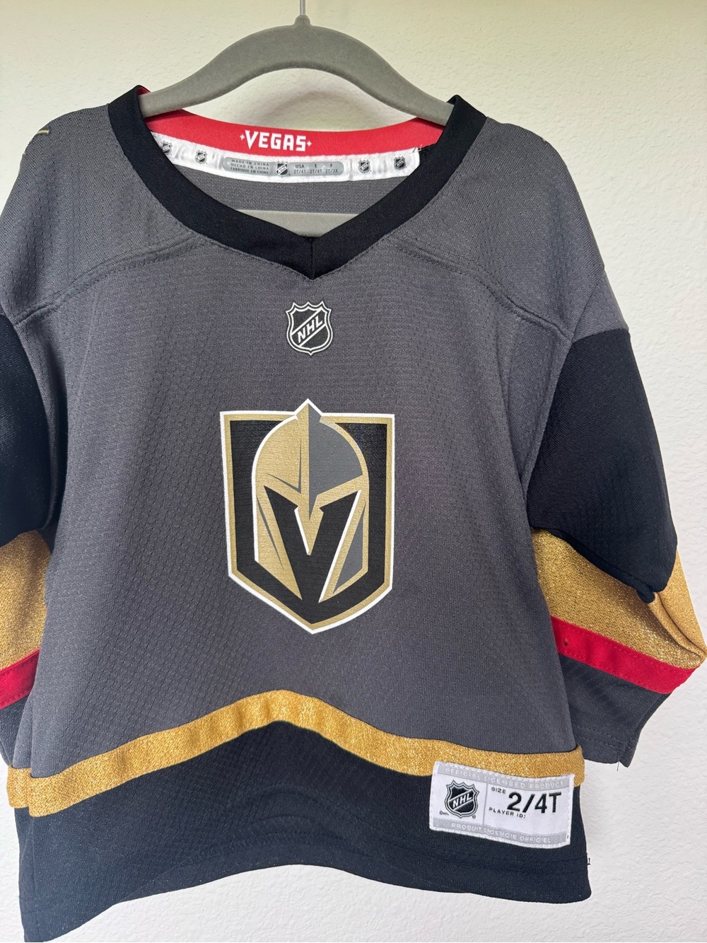 Vegas Knights Youth NHL Jersey - size 2T/4T